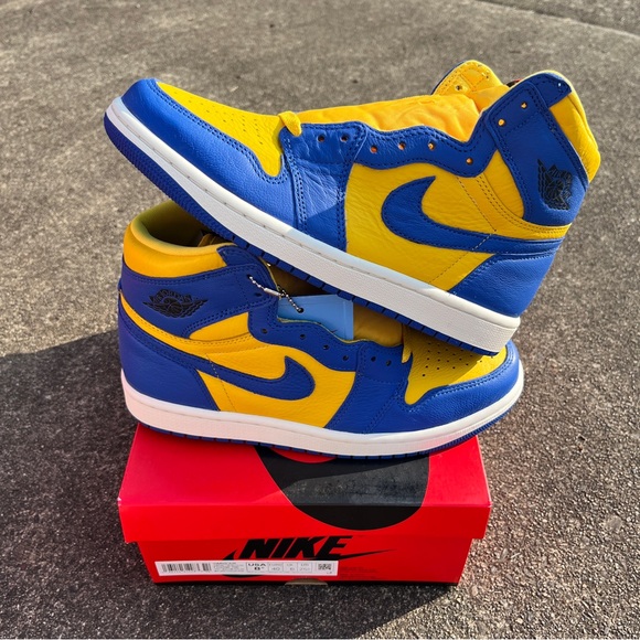 Women’s Nike Air Jordan 1 High Reverse Laney New Size...